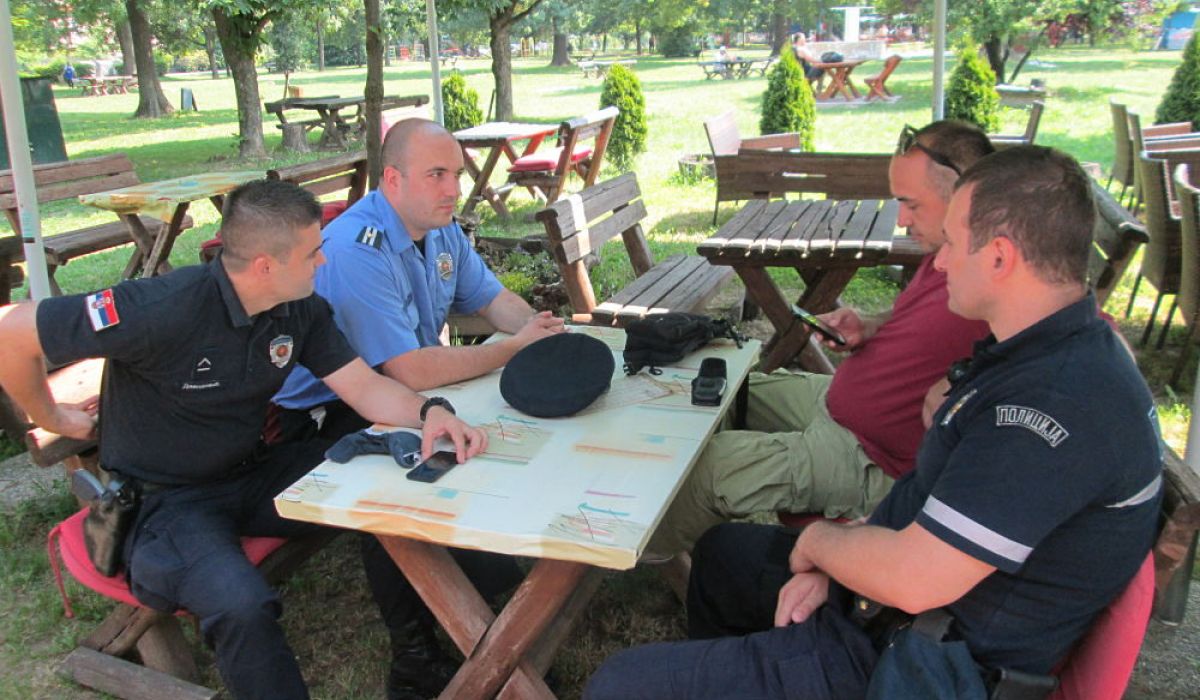 REČNA POLICIJA NA BICIKLIMA